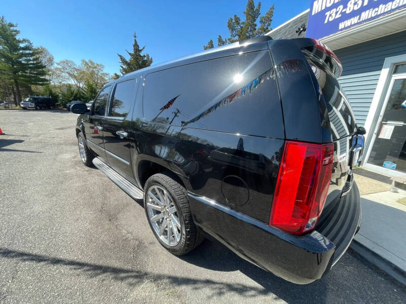 2013 Cadillac Escalade ESV Luxury