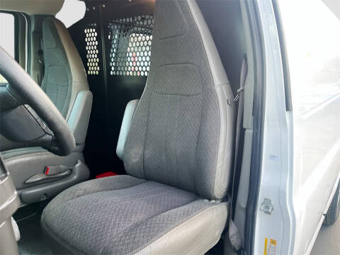 2024 GMC Savana 2500