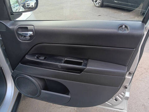 2012 Jeep Compass Sport