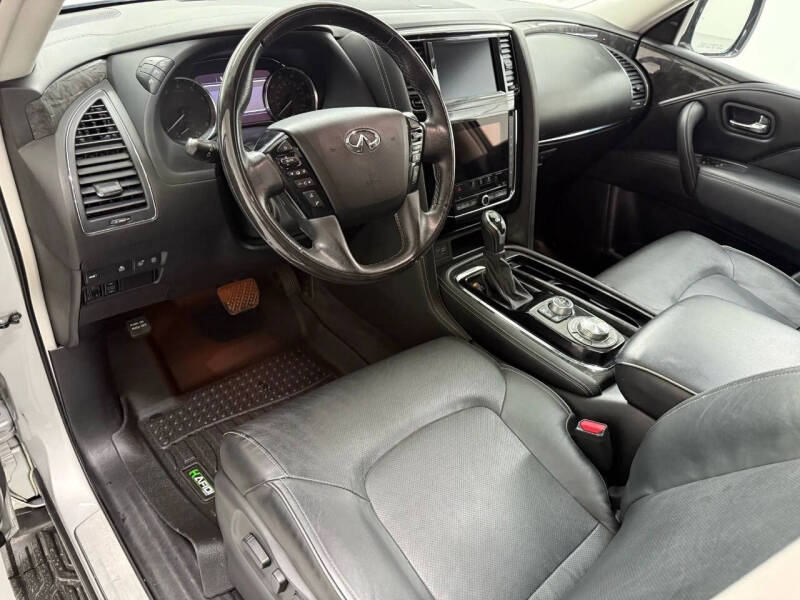 2020 Infiniti QX80 Luxe