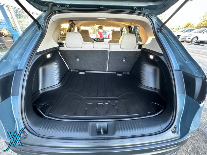 2025 Honda HR-V LX
