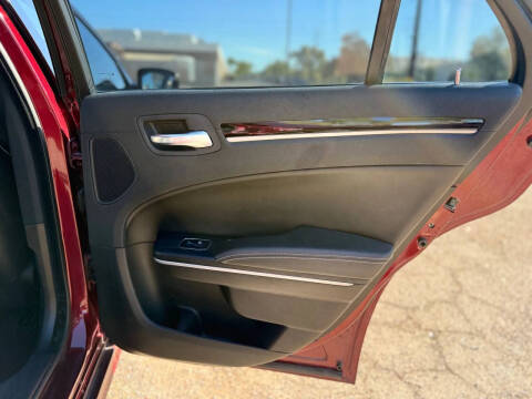 2021 Chrysler 300 S V8