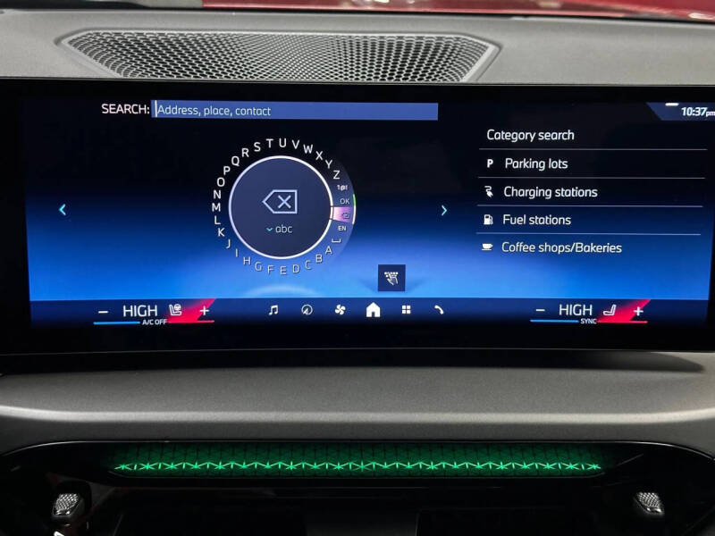 2025 BMW 2 Series 230i xDrive