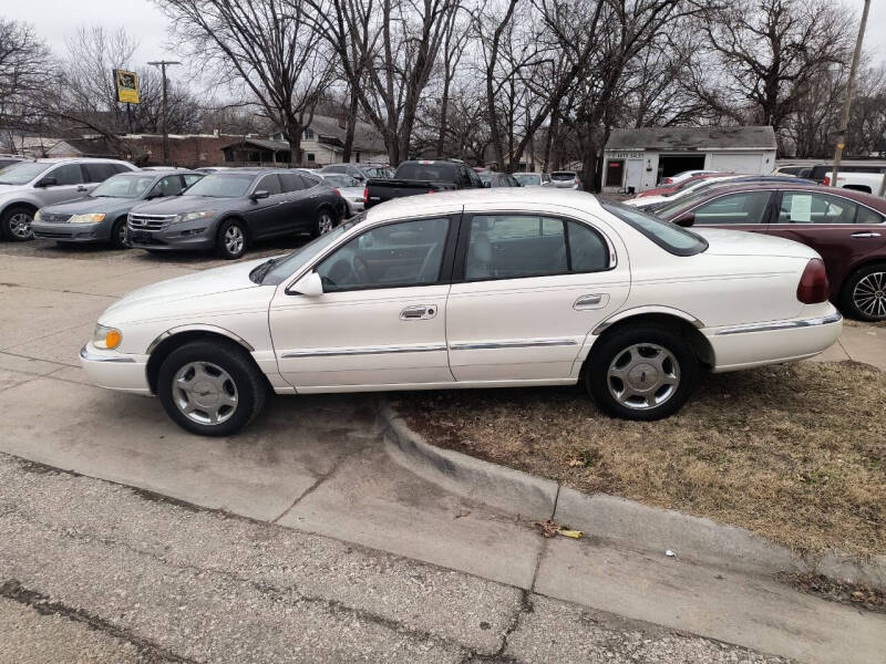 2001 Lincoln Continental for sale at D and D Auto Sales in Topeka KS