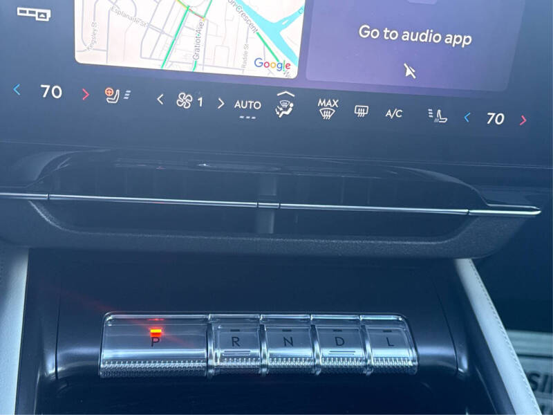 2024 Lincoln Nautilus Hybrid Reserve