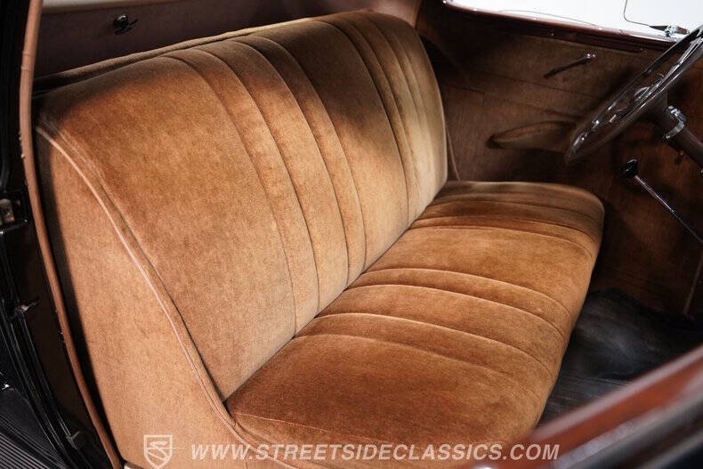 1936 Ford Deluxe
