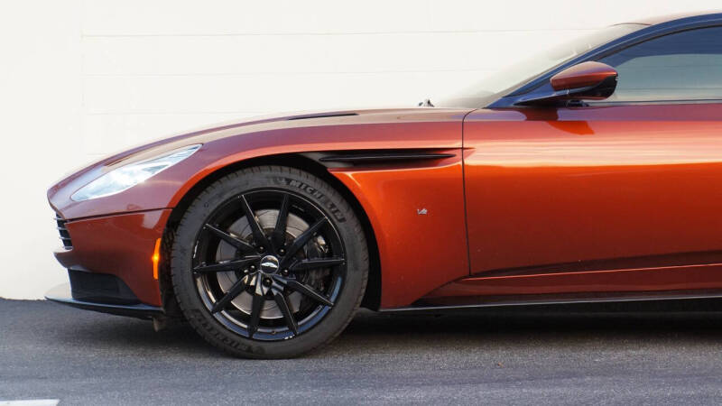 2017 Aston Martin DB11