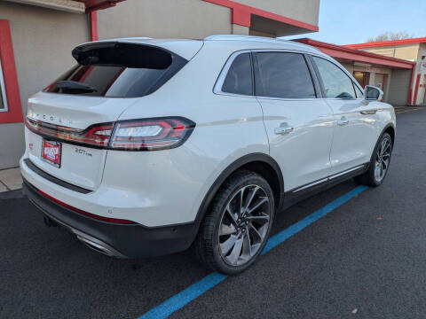 2020 Lincoln Nautilus Reserve