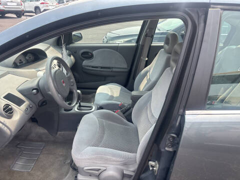 2004 Saturn Ion 3