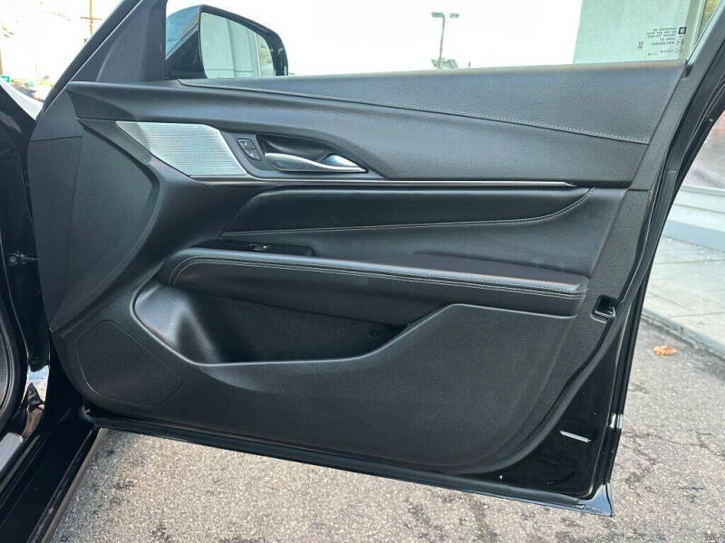 2023 Cadillac CT4 Luxury