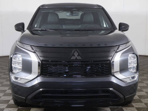2026 Mitsubishi Outlander LE