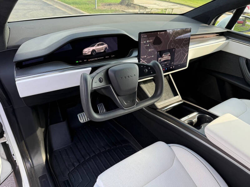 2022 Tesla Model X Plaid