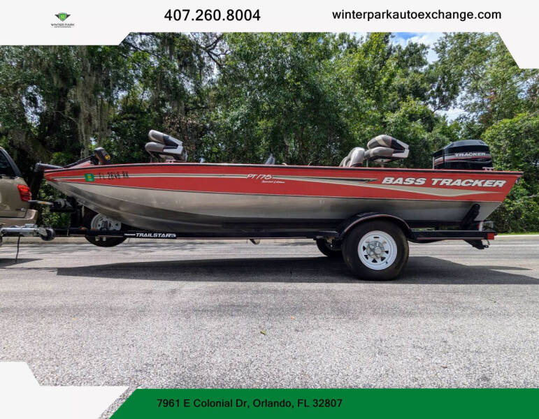 2004 Tracker Bass Boat