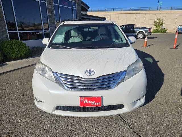 2011 Toyota Sienna