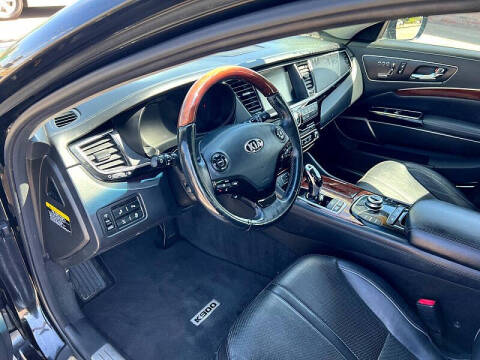 2015 Kia K900 Luxury