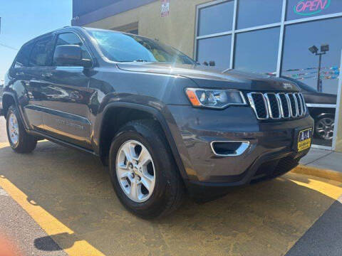 2017 Jeep Grand Cherokee Laredo