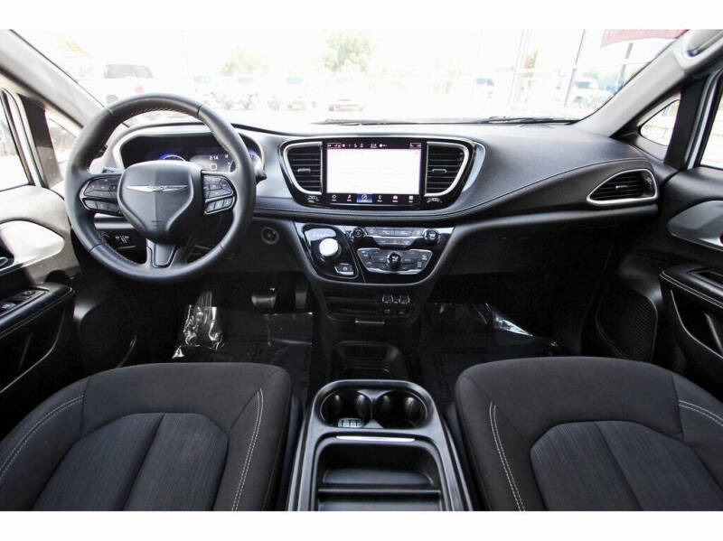 2022 Chrysler Pacifica Touring