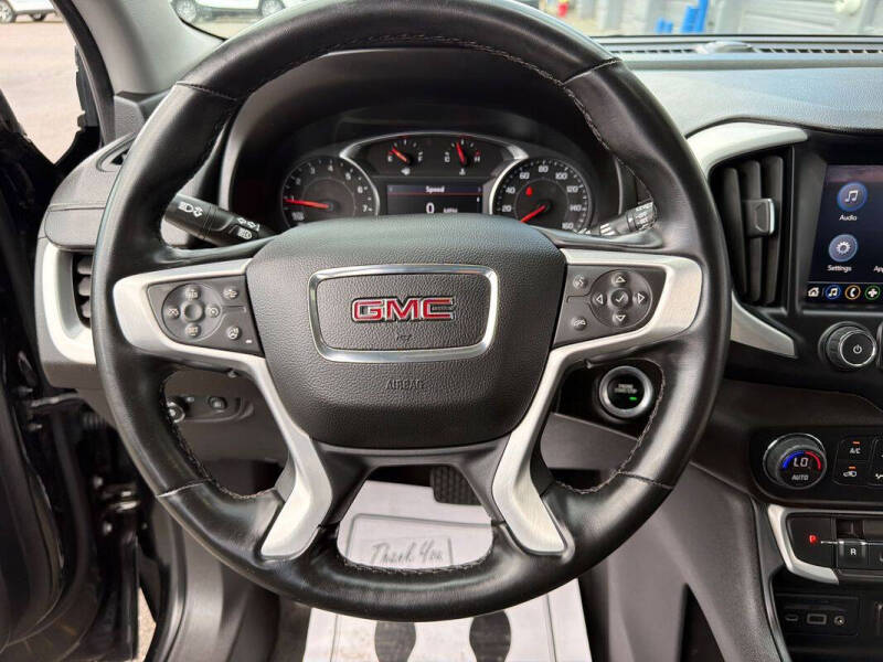 2023 GMC Terrain SLT