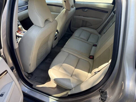 2011 Volvo XC70 T6