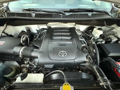 2014 Toyota Tundra SR5