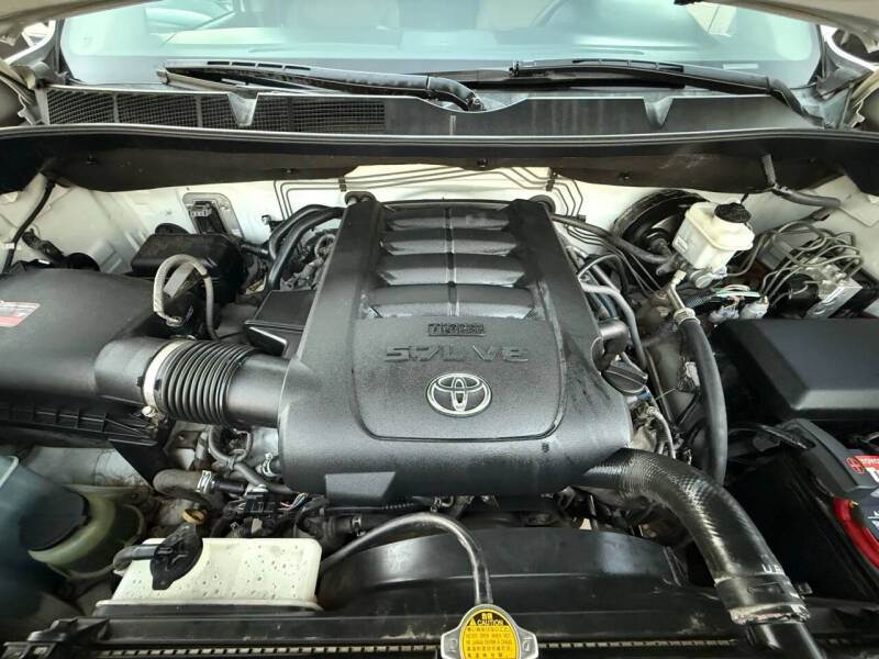 2014 Toyota Tundra SR5