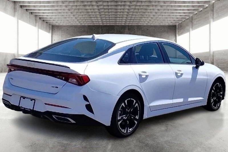 2022 Kia K5