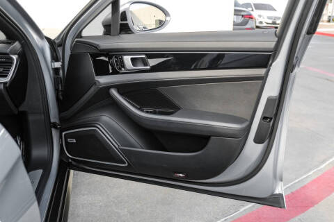 2018 Porsche Panamera