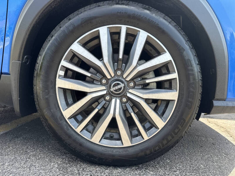 2022 Nissan Kicks SV