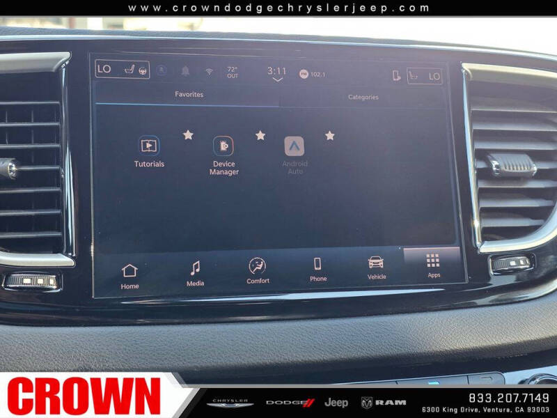 2025 Chrysler Pacifica Select