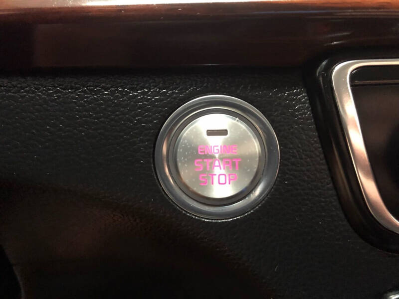 2017 Kia Cadenza Premium