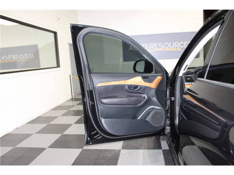 2021 Volvo XC90 T5 Momentum