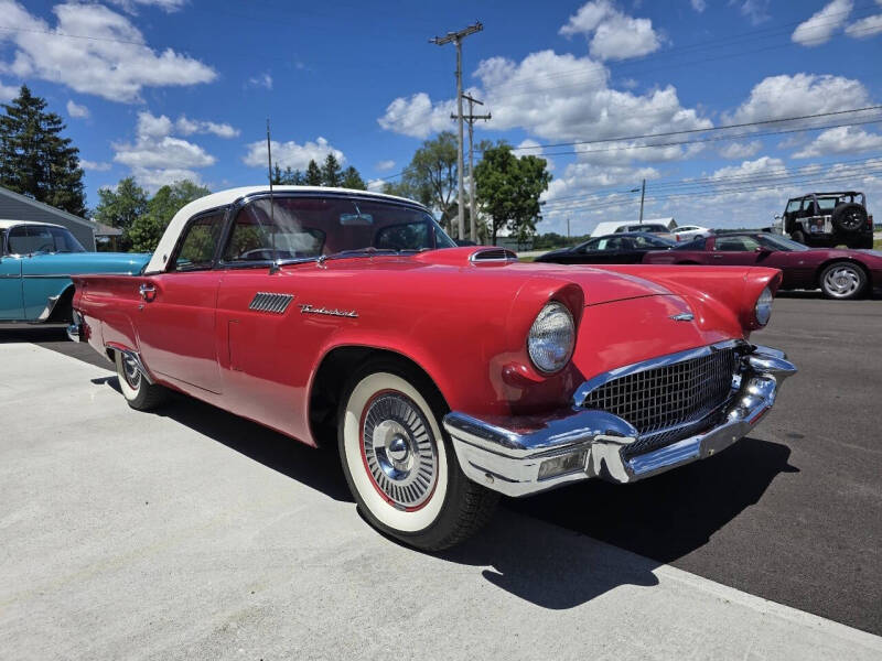 1957 Ford Thunderbird