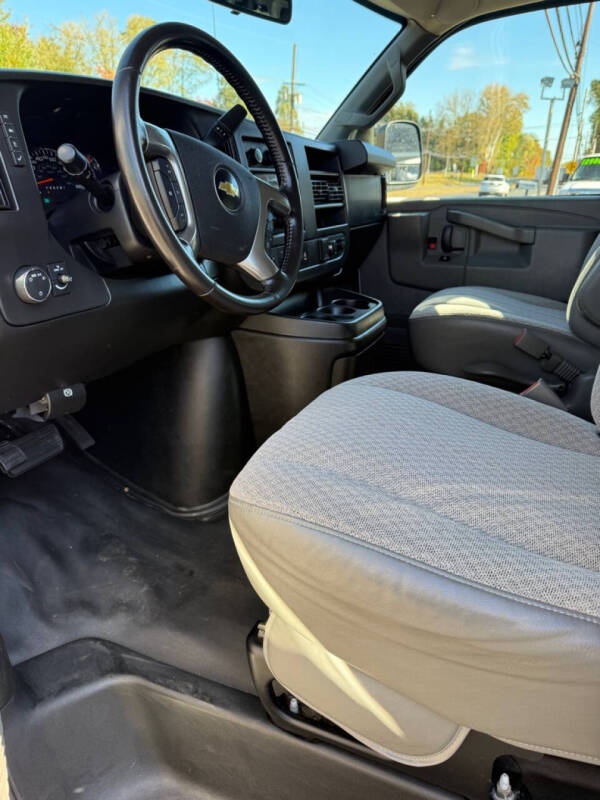 2018 Chevrolet Express 2500