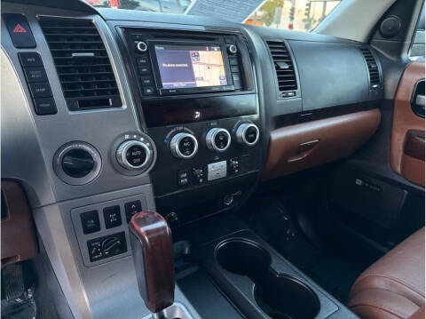 2016 Toyota Sequoia Platinum