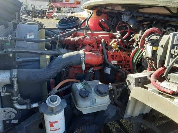 2016 Freightliner M2 106