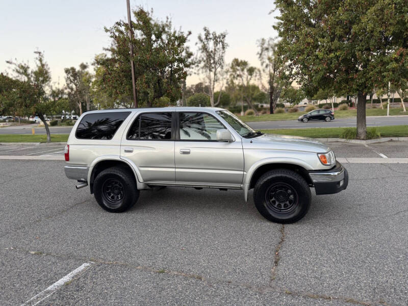 2000 Toyota 4Runner SR5