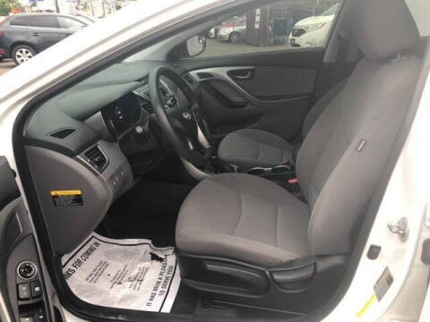 2014 Hyundai Elantra SE