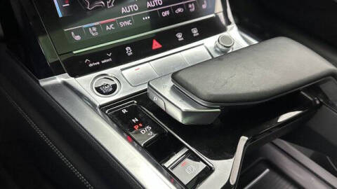 2024 Audi Q8 e-tron quattro Premium Plus