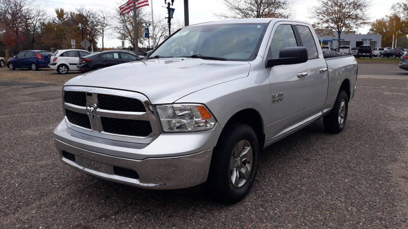 2017 RAM 1500 SLT
