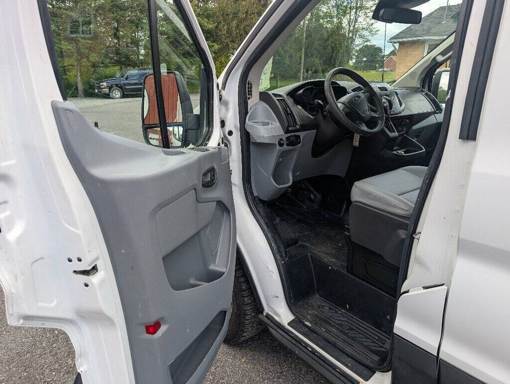 2019 Ford Transit 13