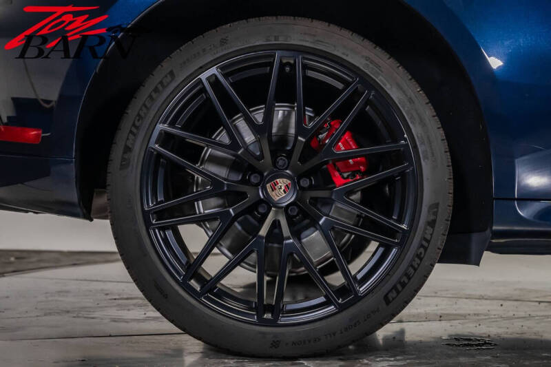 2023 Porsche Macan GTS