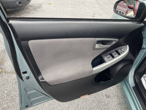2014 Toyota Prius One