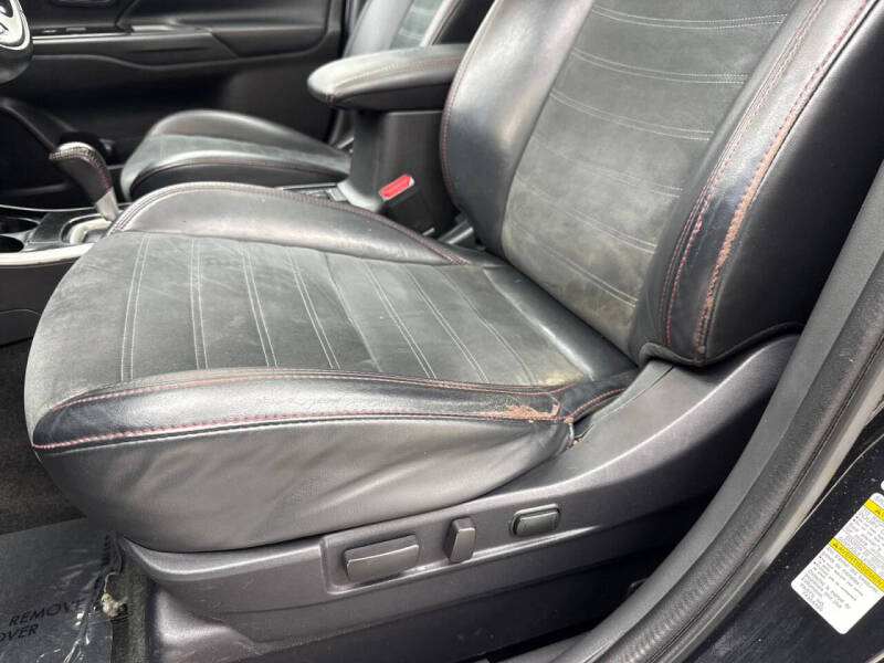 2020 Mitsubishi Outlander LE