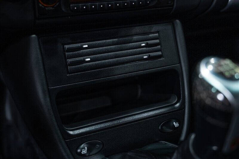 2004 Porsche 911 Carrera 4S