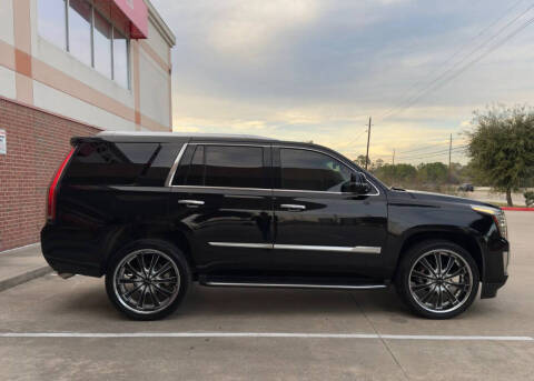 2017 Cadillac Escalade Luxury