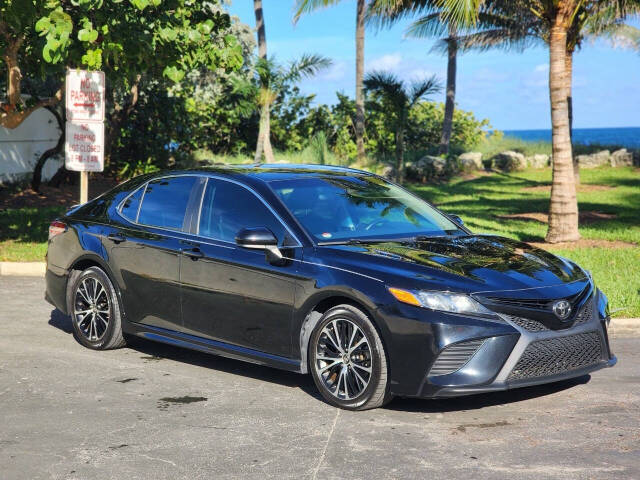 2018 Toyota Camry for sale at JT AUTO INC in Oakland Park, FL