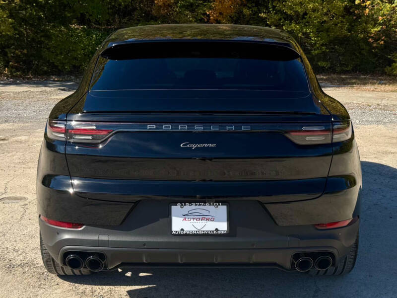 2023 Porsche Cayenne Coupe Platinum Edition