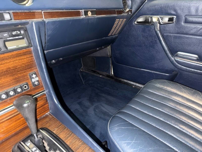 1983 Mercedes-Benz 380-Class
