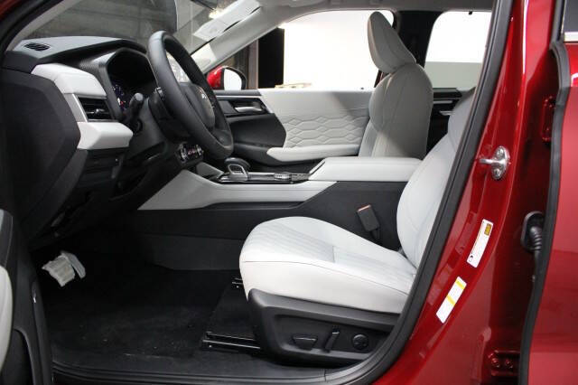 2025 Mitsubishi Outlander SEL