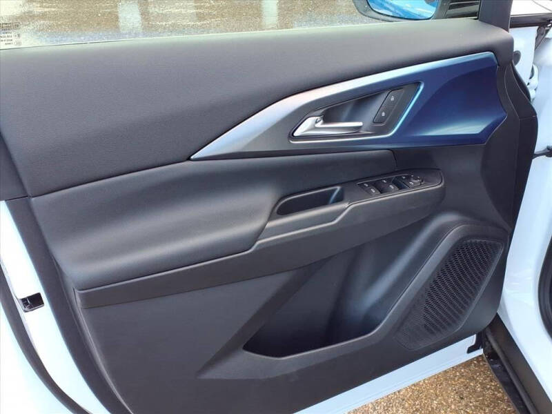 2026 Chevrolet Equinox EV LT 2